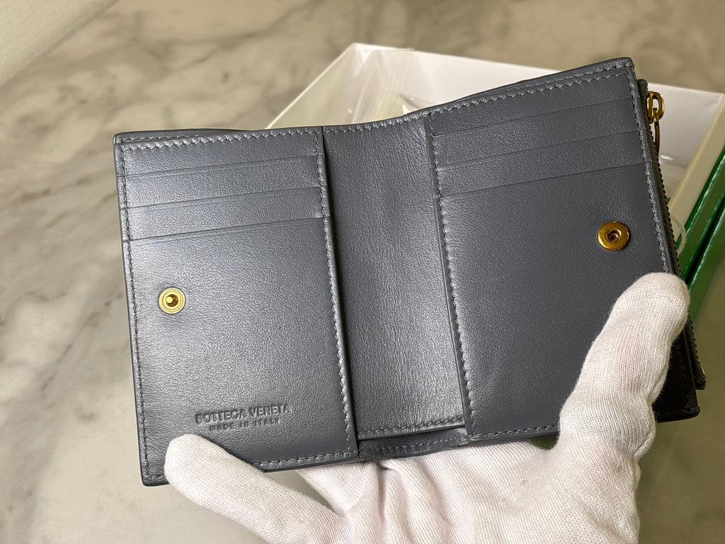 Japan Exclusive - Bottega Veneta Cassette Maxi Intrecciato Leather Wallet with Box
